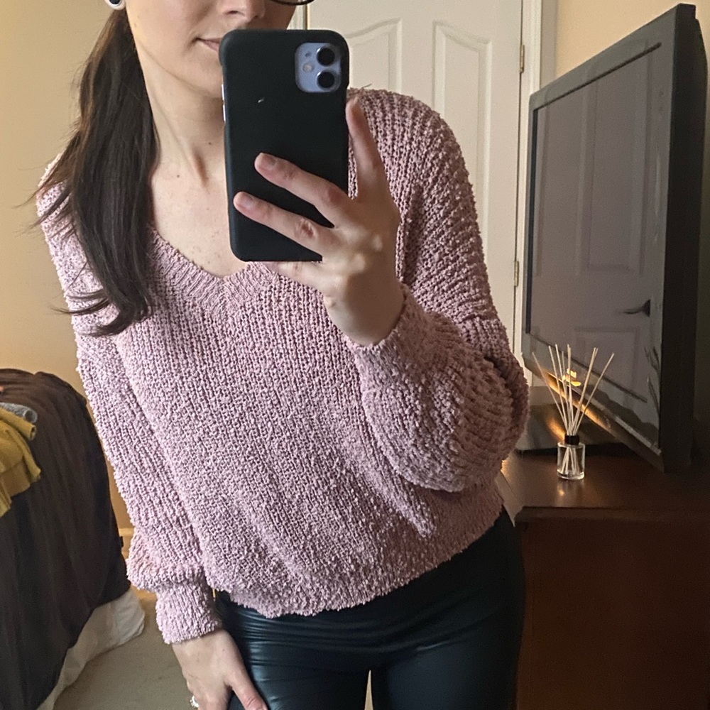 BLUSH/MAUVE CROP SWEATER SIZE XS - Picture 7 of 8
